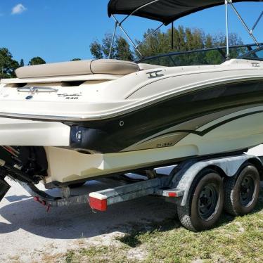 2003 Sea Ray 240