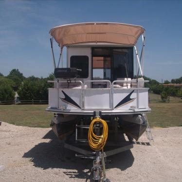 2002 Sun Tracker 32 foot partycruiser