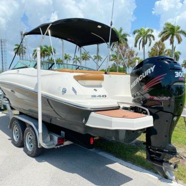 2015 Sea Ray 240 sundeck outboard