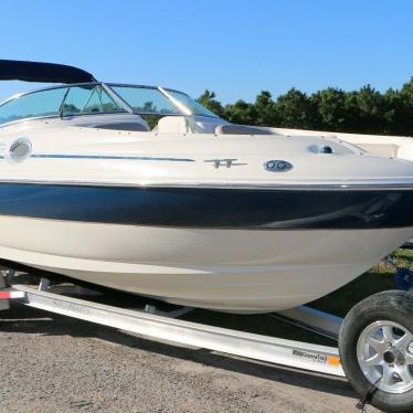 2003 Sea Ray 240 sundeck