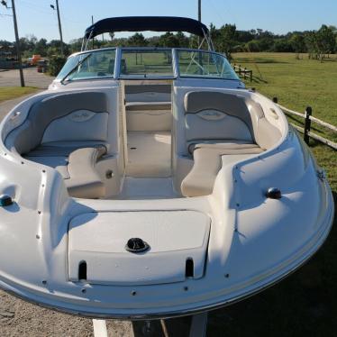 2003 Sea Ray 240 sundeck