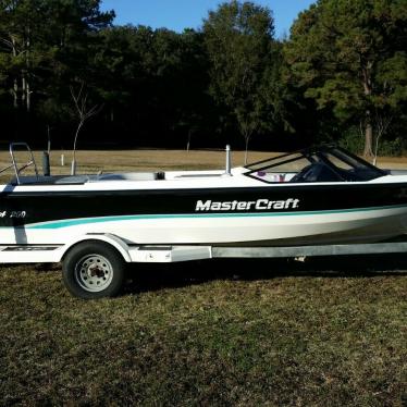 1992 Mastercraft barefoot 200