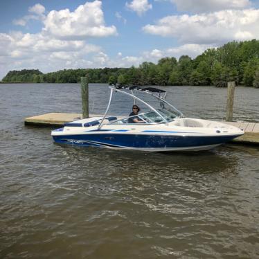 2011 Sea Ray 205 sport