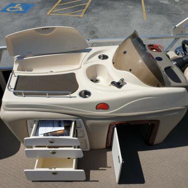 2011 Sun Tracker party barge 25 xp3 pontoon boat (regency edition