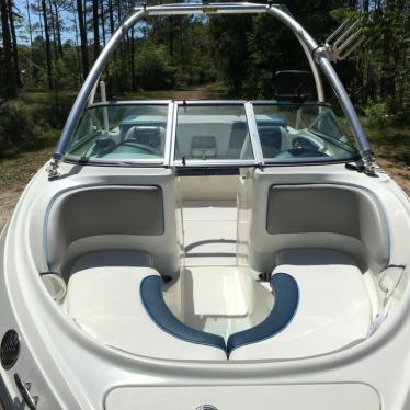 2011 Sea Ray 205 sport