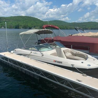 2006 Sea Ray 240 sundeck - one owner - inside stored
