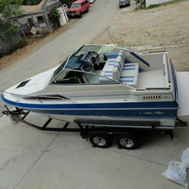 1989 Sea Ray seville cuddy cruiser aft cabin