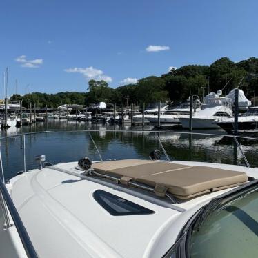 2016 Sea Ray 330 sundancer