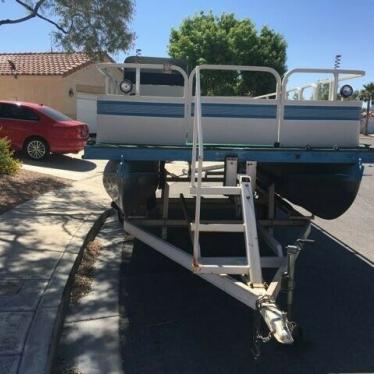 1996 Crestliner