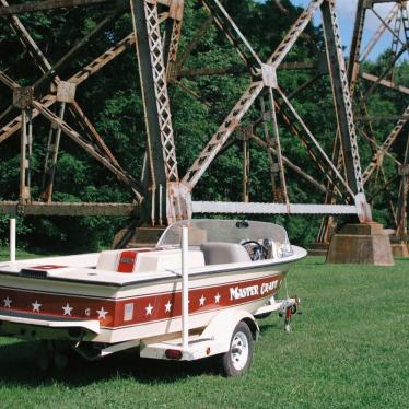 1977 Mastercraft ford 351 v8