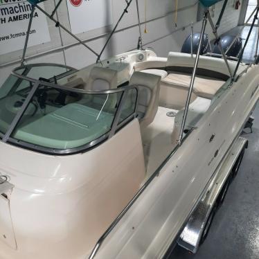 2009 Hurricane 260 sundeck