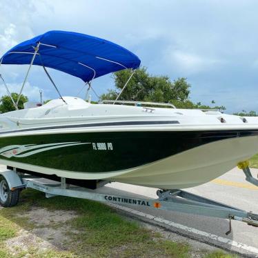 2011 Hurricane sundeck sport 188