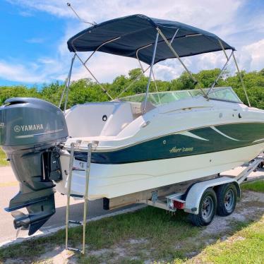 2014 Hurricane sundeck 2400