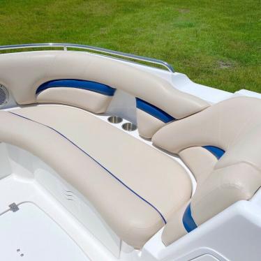 2014 Hurricane sundeck 2400