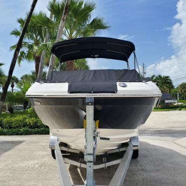 2020 Sea Ray sdx 250 outboard