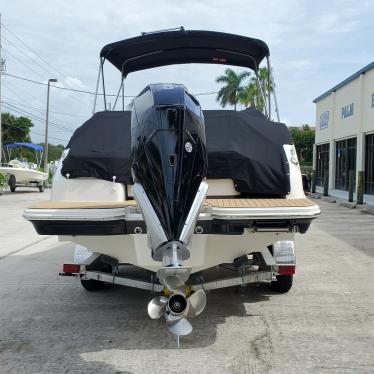 2020 Sea Ray sdx 250 outboard