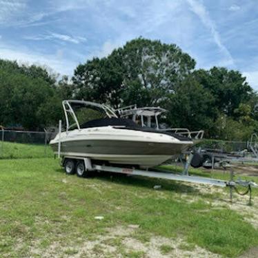 2006 Sea Ray sundeck 220