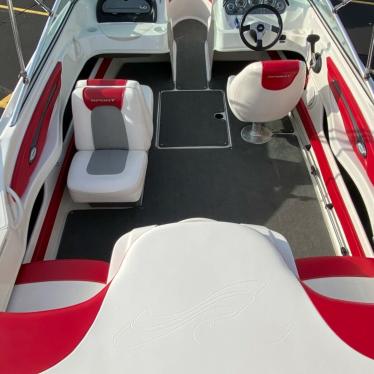 2011 Sea Ray 205 sport