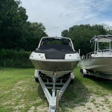 2006 Sea Ray sundeck 220