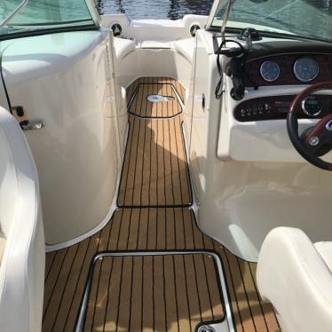 2008 Sea Ray sea deck 240