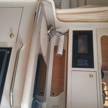 1999 Sea Ray sundancer 270