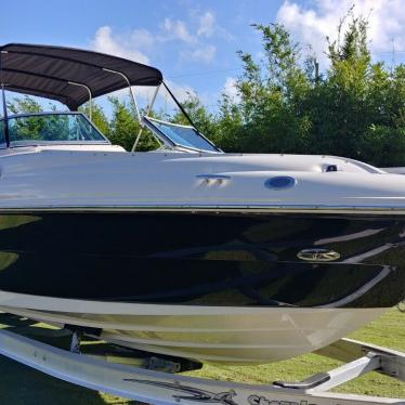 2007 Sea Ray 240 sundeck