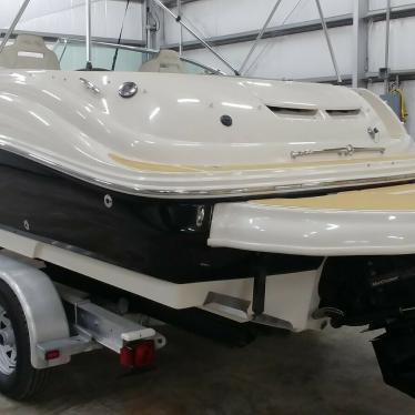 2007 Sea Ray 240 sundeck