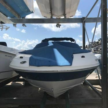 2004 Sea Ray sundeck 220