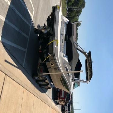 2012 Sea Ray 270 slx