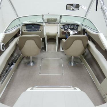 2012 Sea Ray 230 slx