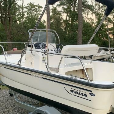 2007 Boston Whaler 150 montauk