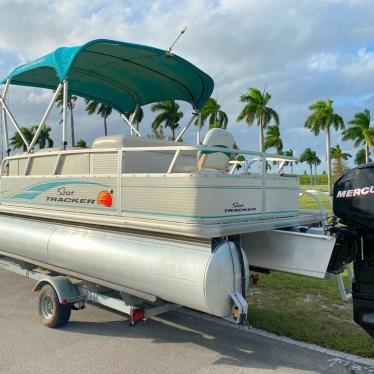 2010 Sun Tracker fishin barge 21