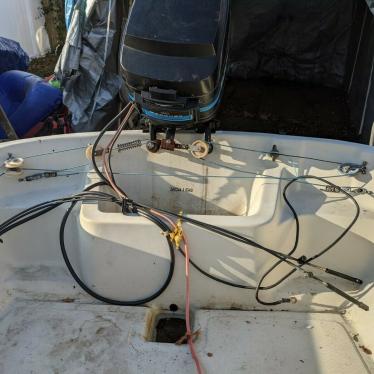 1981 Boston Whaler 40hp 2 cycle 2 cylinder