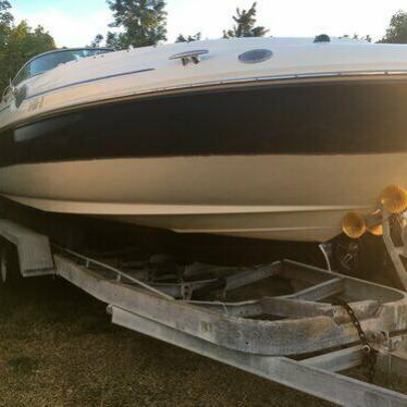 2003 Sea Ray sundeck 240