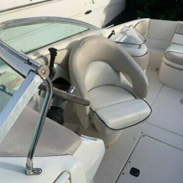 2003 Sea Ray sundeck 240