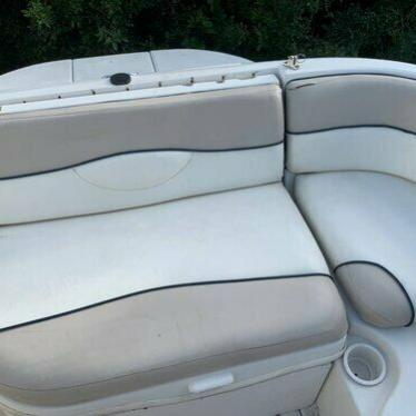 2003 Sea Ray sundeck 240