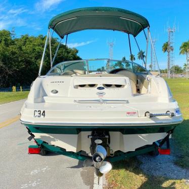 2005 Sea Ray 200 sundeck