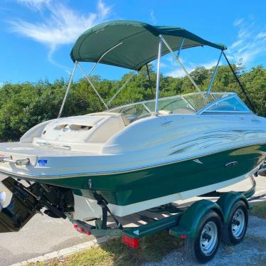 2005 Sea Ray 200 sundeck