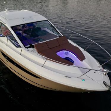2017 Sea Ray 350 sport coupe