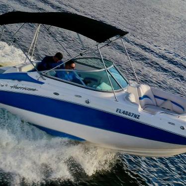 2009 Hurricane 2000 sundeck