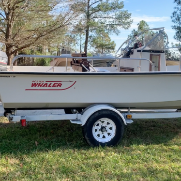 1989 Boston Whaler montauk