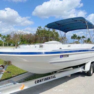 2000 Hurricane fundeck 232