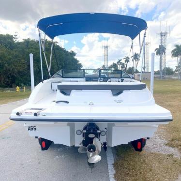 2015 Sea Ray 19 spx