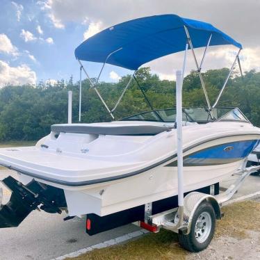 2015 Sea Ray 19 spx