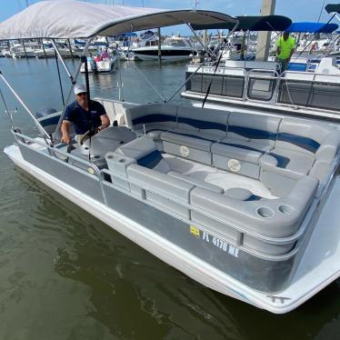 2003 Hurricane 196 fundeck