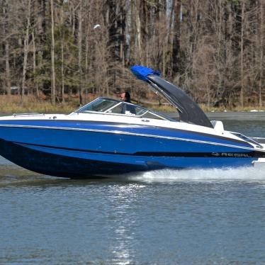 2016 Regal 2700 fasdeck