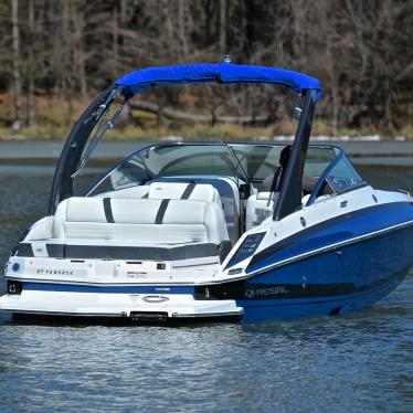 2016 Regal 2700 fasdeck