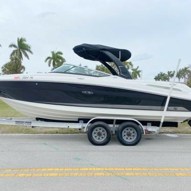 2012 Sea Ray 250 slx