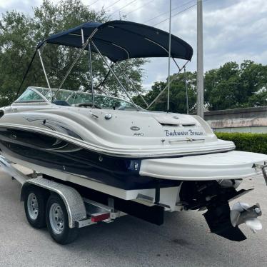 2005 Sea Ray 240 sundeck