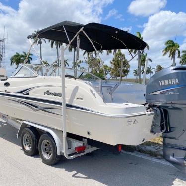 2007 Hurricane sundeck 237